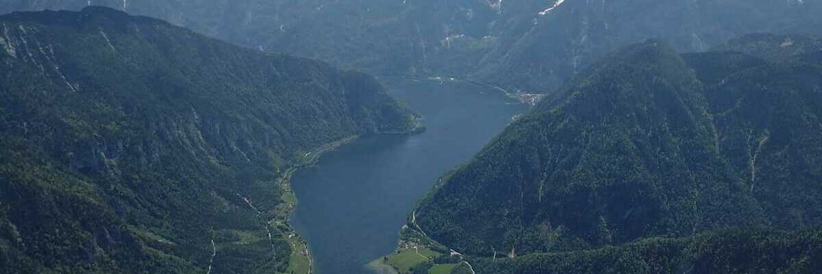 Verortung via Georeferenzierung der Kamera: Aufgenommen in der Nähe von Gemeinde Bad Goisern am Hallstättersee, Bad Goisern am Hallstättersee, Österreich in 2400 Meter